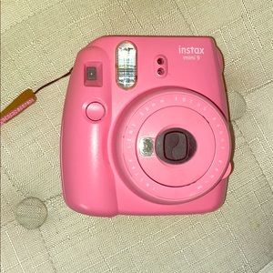 Fujifilm Instax Mini 9 Instant Camera - pink